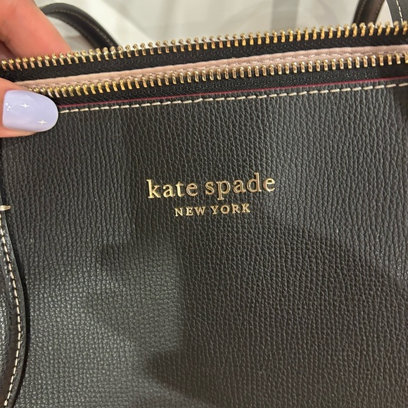 Kate Spade tote - Picture 2 of 9